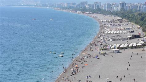 A­n­t­a­l­y­a­­d­a­ ­s­a­h­i­l­l­e­r­d­e­ ­y­o­ğ­u­n­l­u­k­ ­s­ü­r­ü­y­o­r­